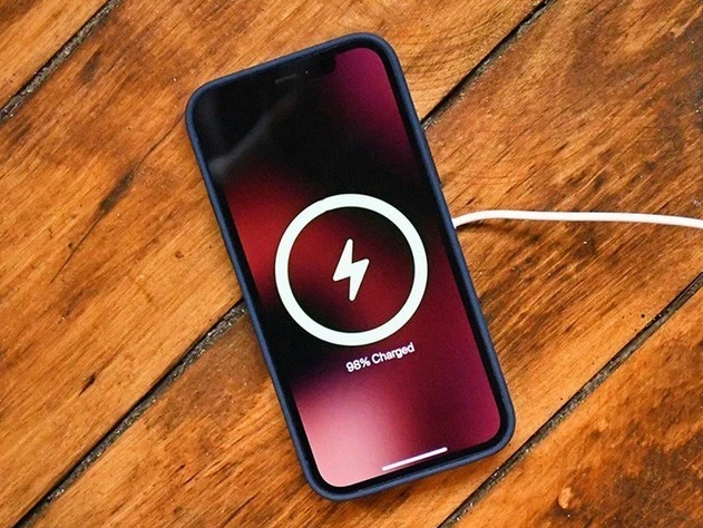 华容苹果手机维修分享iPhone 12可以随便充电吗 